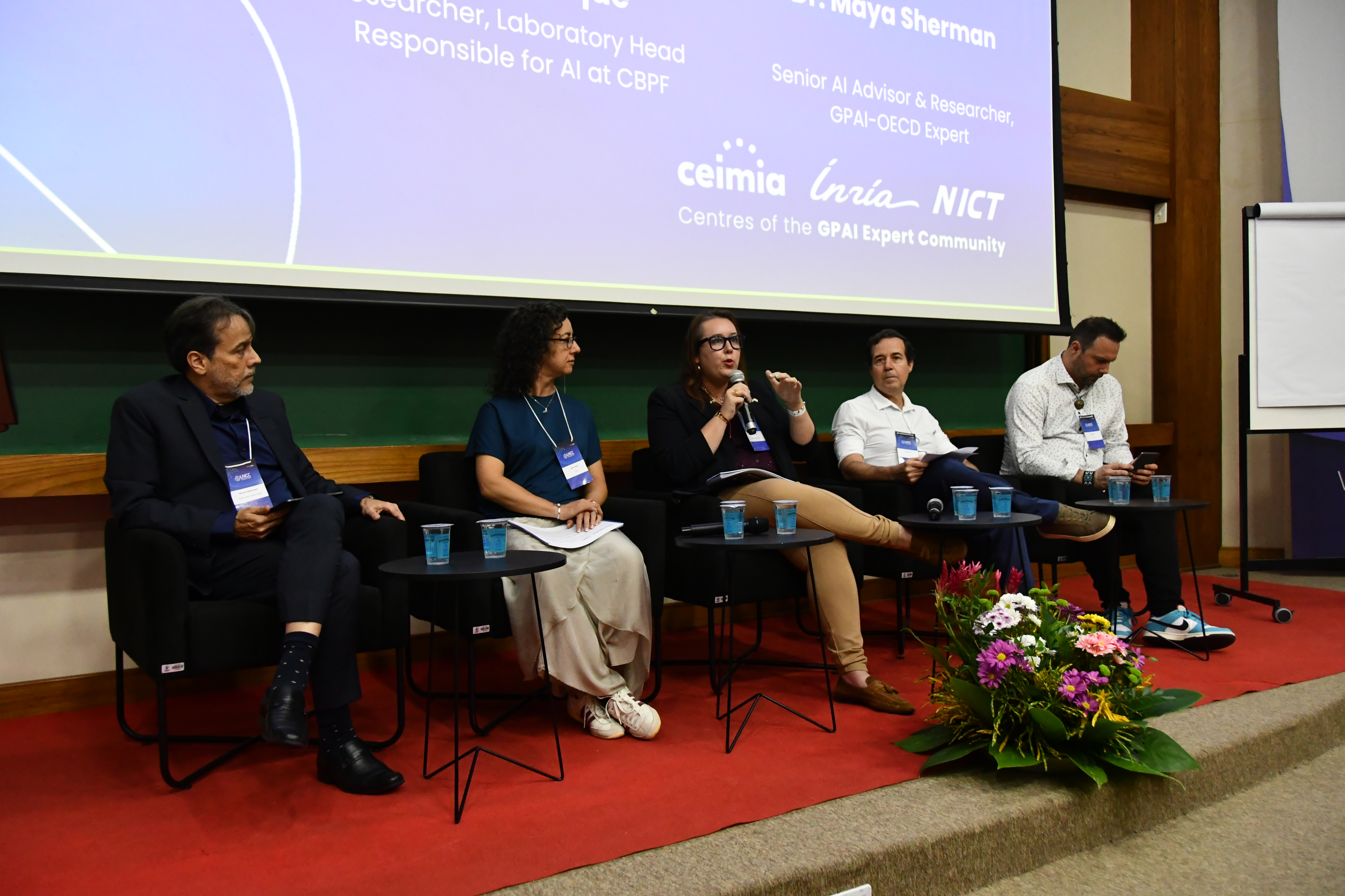 Marcelo P. de Albuquerque during Track 2 – Cooperation Frameworks for AI Governance: Transitioning Toward Collaborative and Modular Innovation
Credits: NCS/CBPF