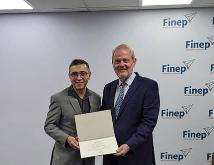 Professor do CBPF toma posse como membro afiliado da Academia Brasileira de Ciências